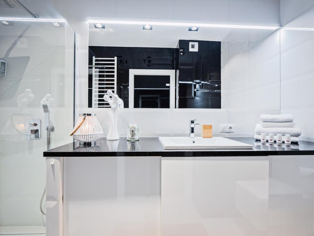 Apartamenty Homely Place Centrum - Stary Rynek - Parking Poznań Eksteriør billede